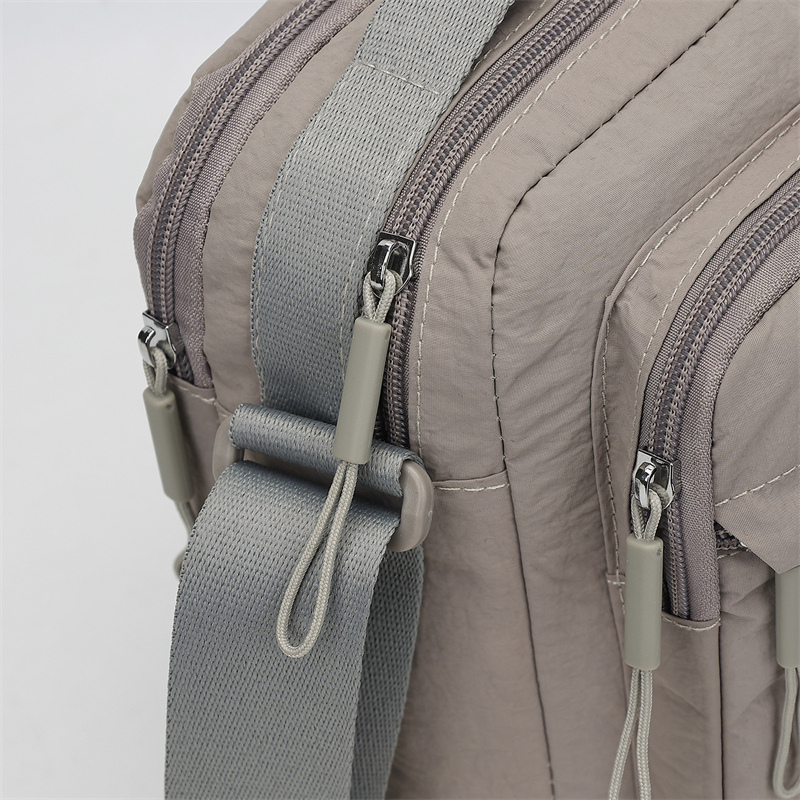 Men's Nylon Crossbody Backpack - Sling Backpack Shoulder recensione e prezzo