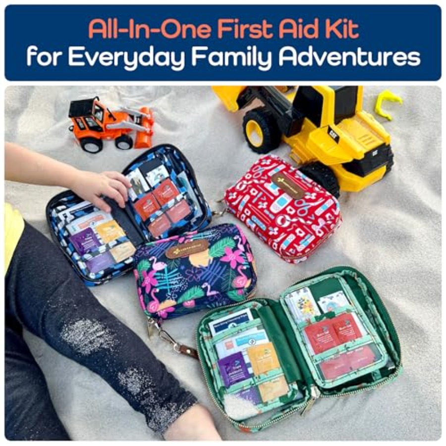 KeepGoing Travel First Aid Kit - Mini Backpack Purse recensione e prezzo